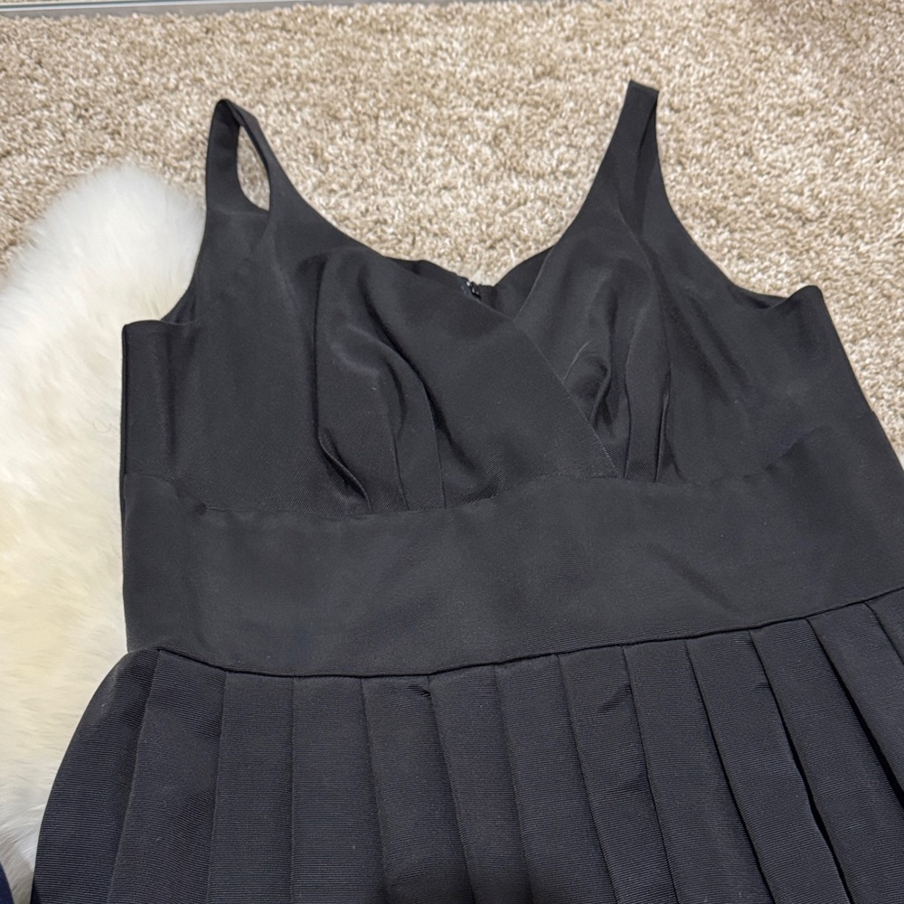 NWT Retrospec’d 1940’s/1950’s Retro Sweetheart Swing Black Pleated Dress Size 10 - Picture 3 of 9